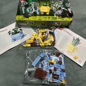 LEGO Botanical Collection - Yellow, Blue, and Brown Blocks